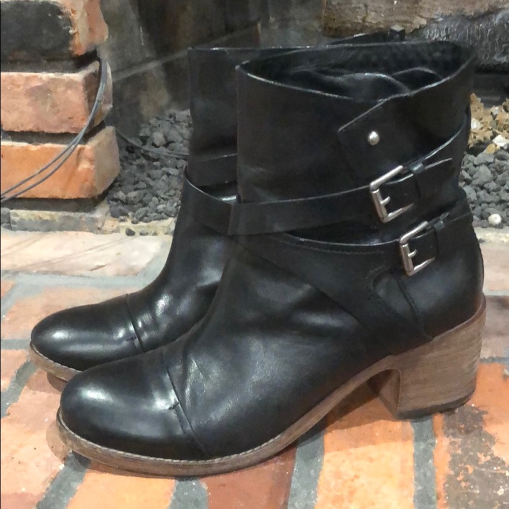 Belle by Sigerson Morrison black boots size 9.5